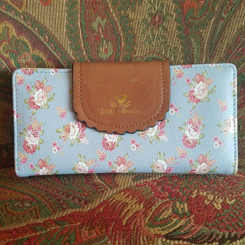 Adorable wallet!